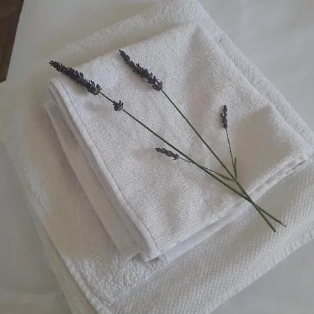 Nuit Au Village - D'hotes De Charme Guest house *